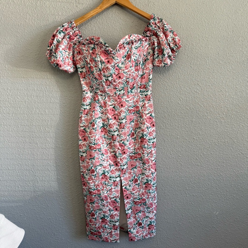 Lavish Alice Bonded Floral Off The Shoulder Puff Sleeve Satin Dress Size 4 — image 3 of 7